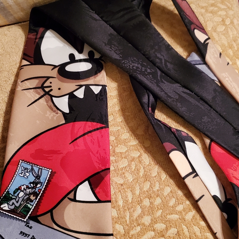 Looney tunes tie